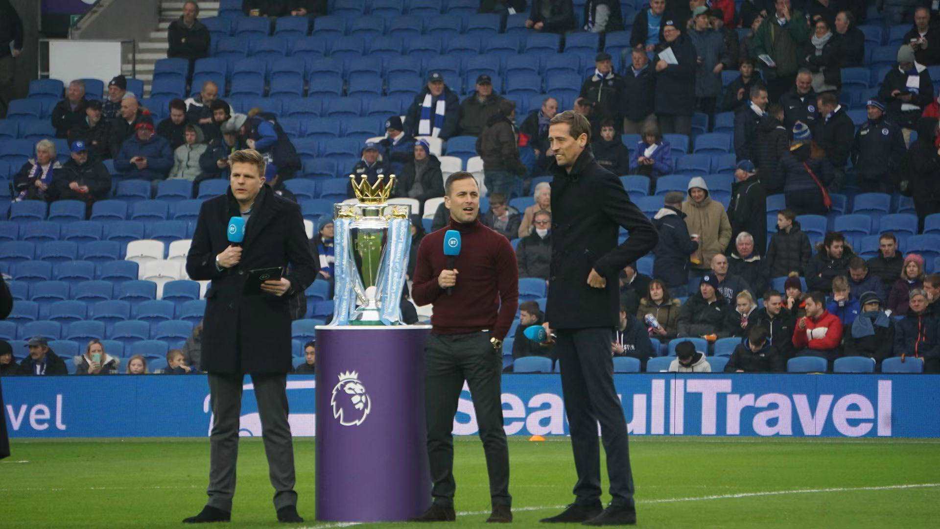 论的焦点 论的焦点