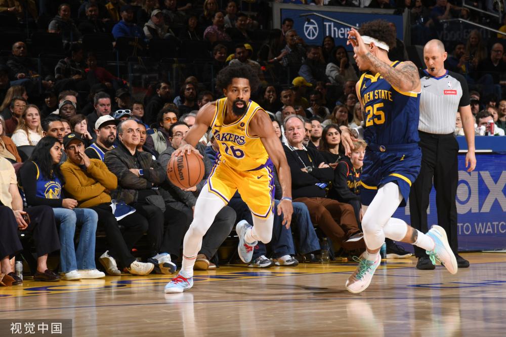 间错综复杂 间错综复杂