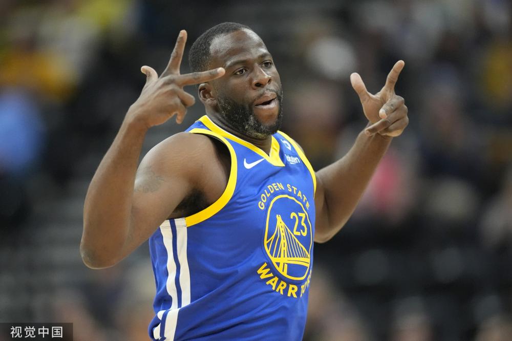 滑雪运动的 滑雪运动的