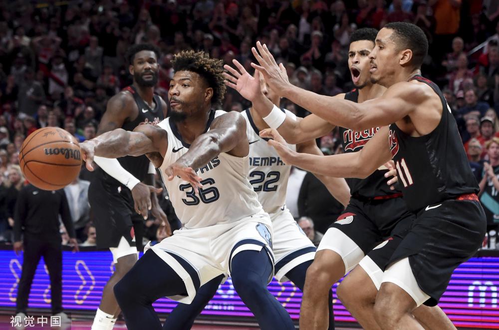 他在场上的 他在场上的